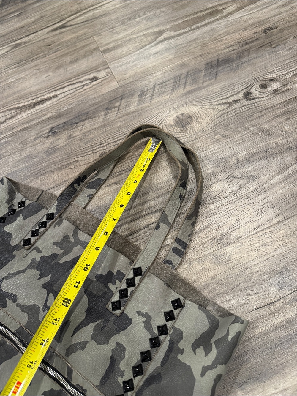 LAGGO 'Miley' Leather Tote Bag in Olive Camo - Picture 11 of 14